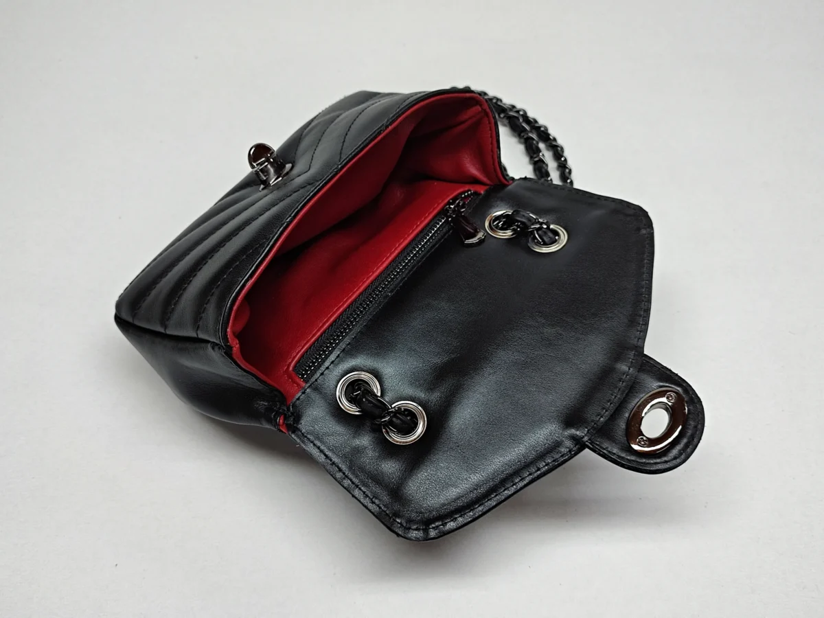 Small V Bag - Image 5