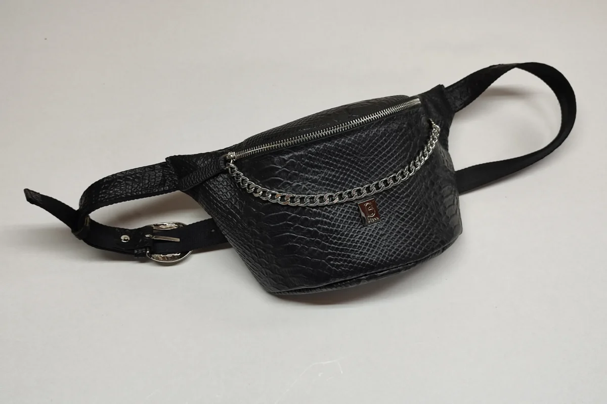 Ofis Queen Belt Bag - Image 9
