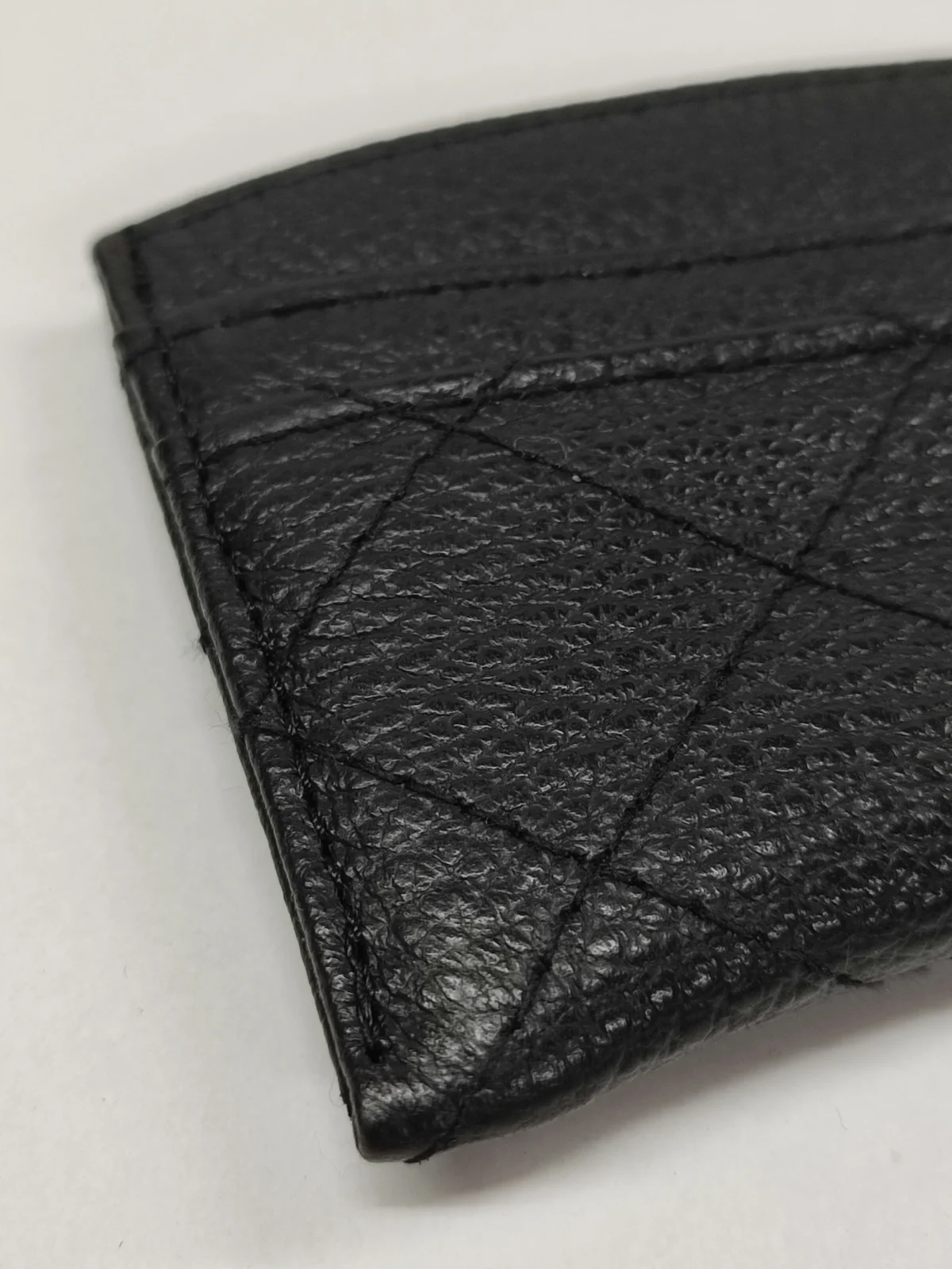 Caviar Quilted Cardholder - Image 4