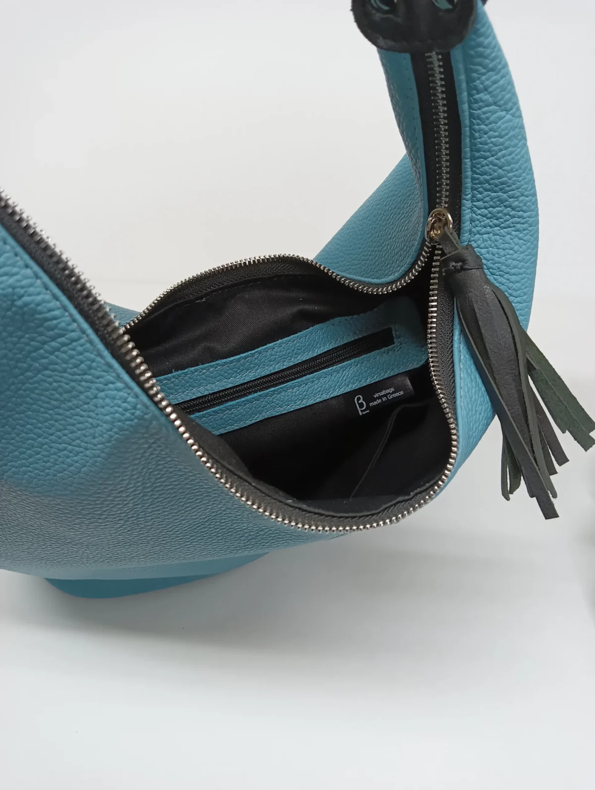Magnificent Leather Hobo Bag - Image 10