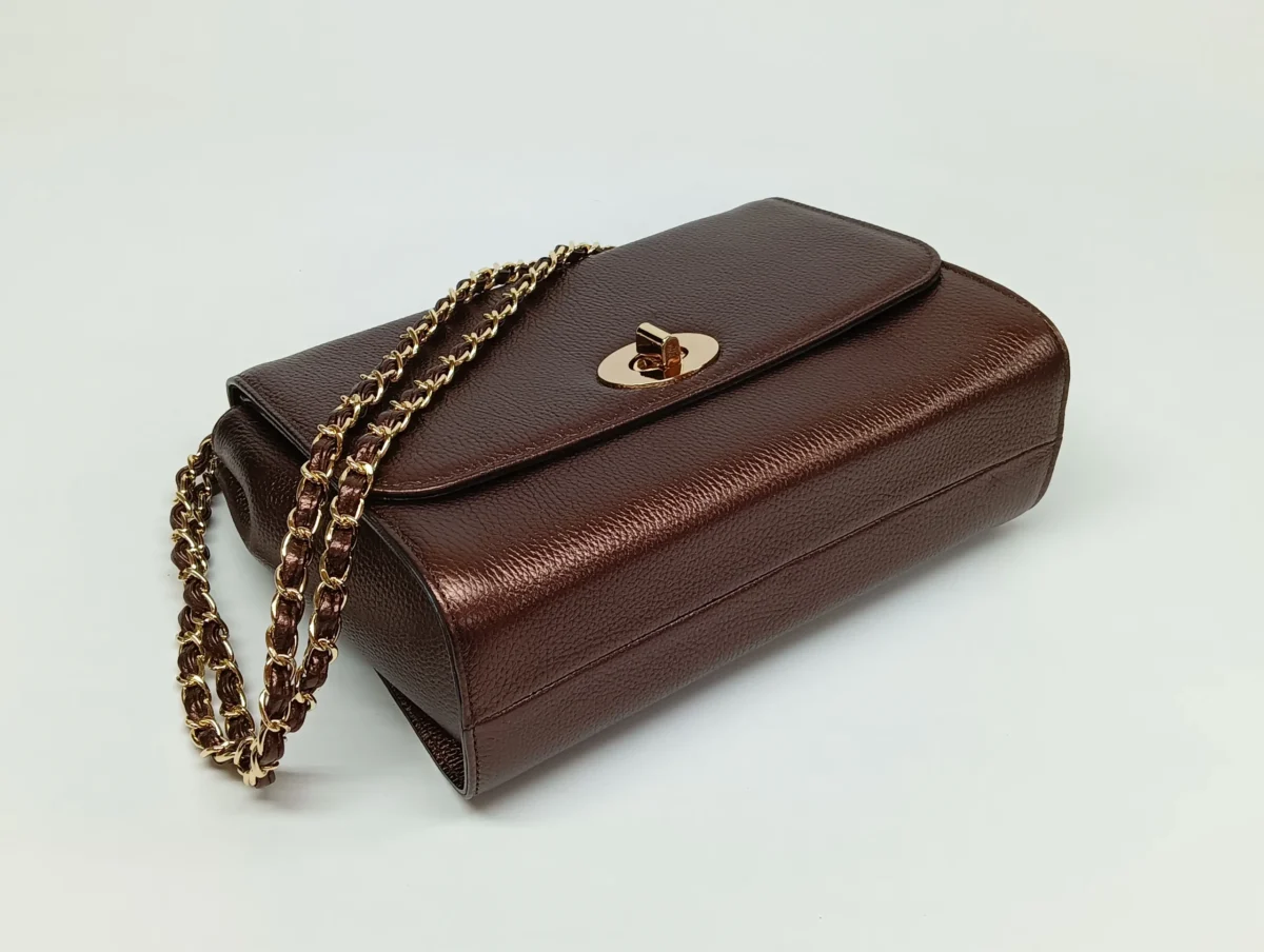 Caviar Gem Flap Bag - Image 10