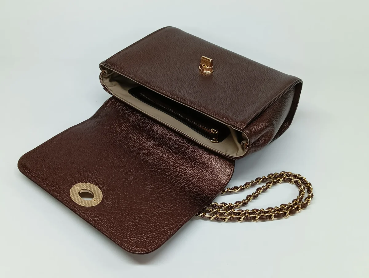 Caviar Gem Flap Bag - Image 9