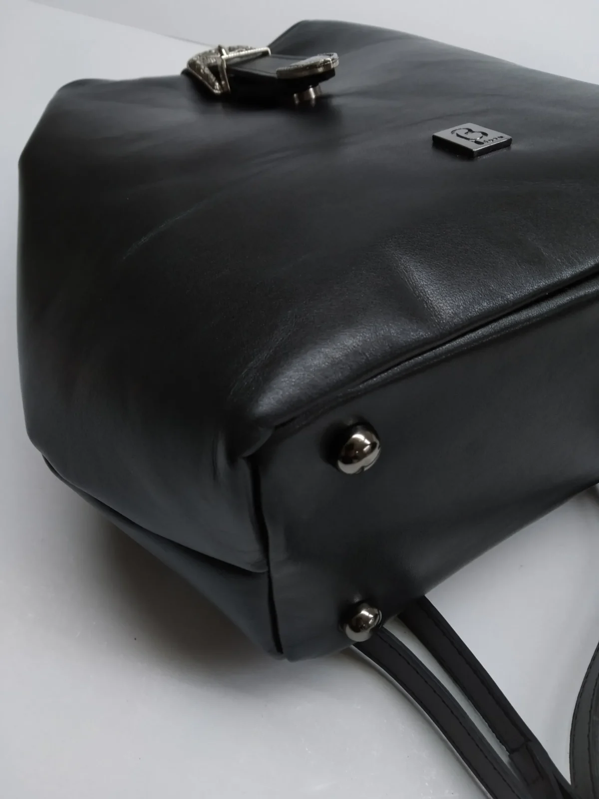 Luxury Juno Backpack - Image 4