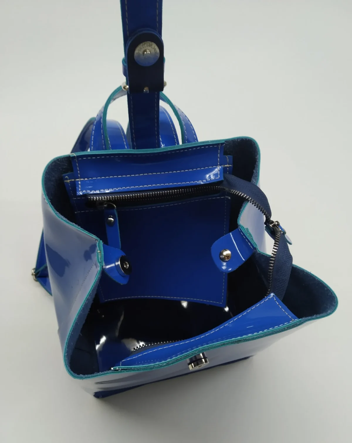 Lustrini Beauty Bag - Image 9