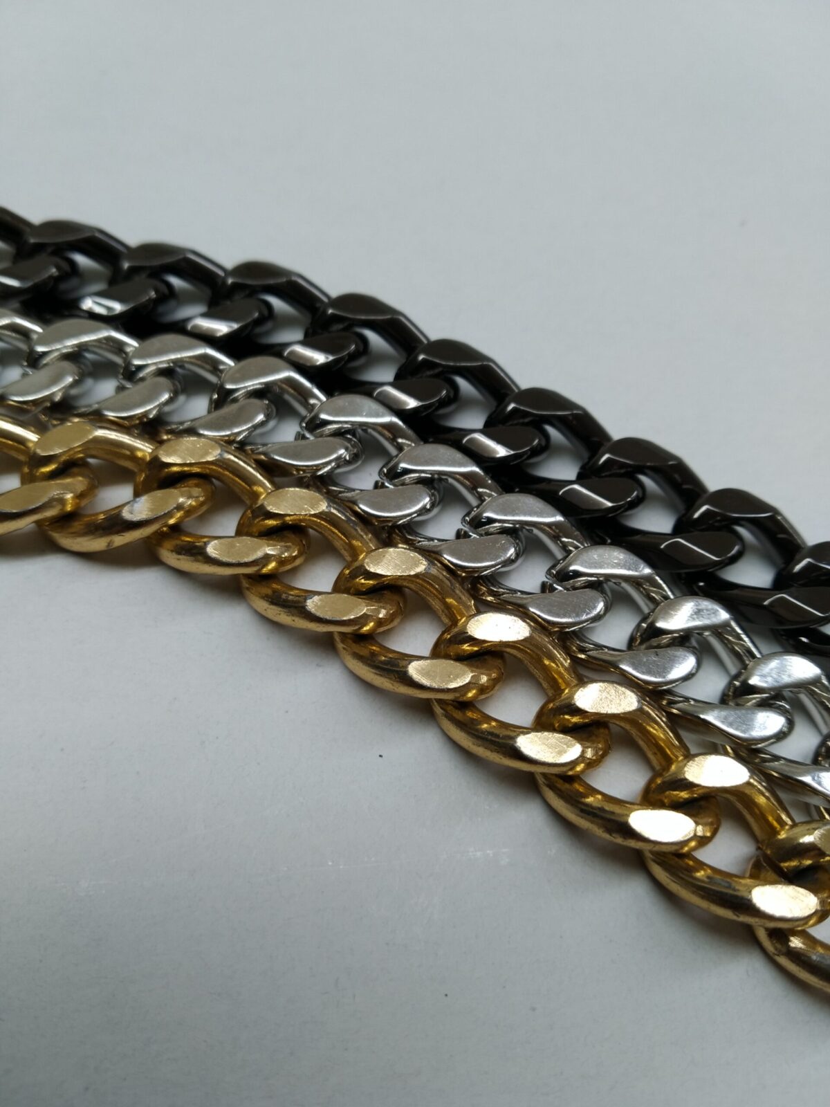 Metallic Strap - Image 3