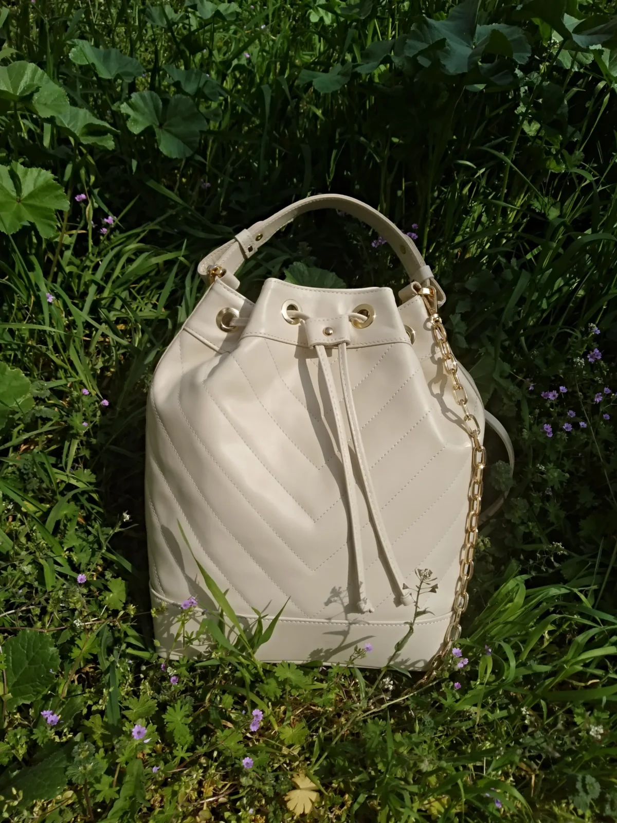DIAMONDS ARE ETERNAL Quilted Convetible Purse - Image 2