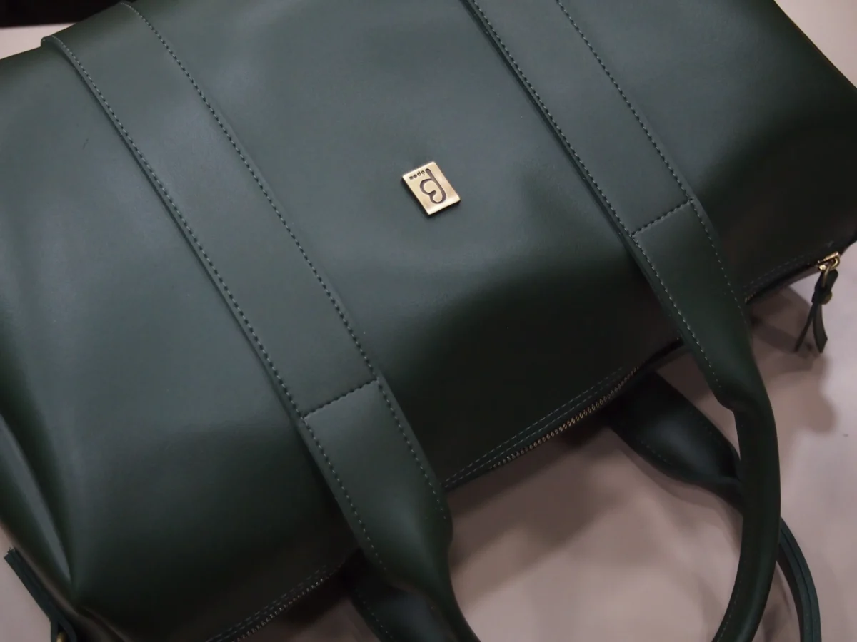 Virsa Minimalist Travel Bag - Image 6