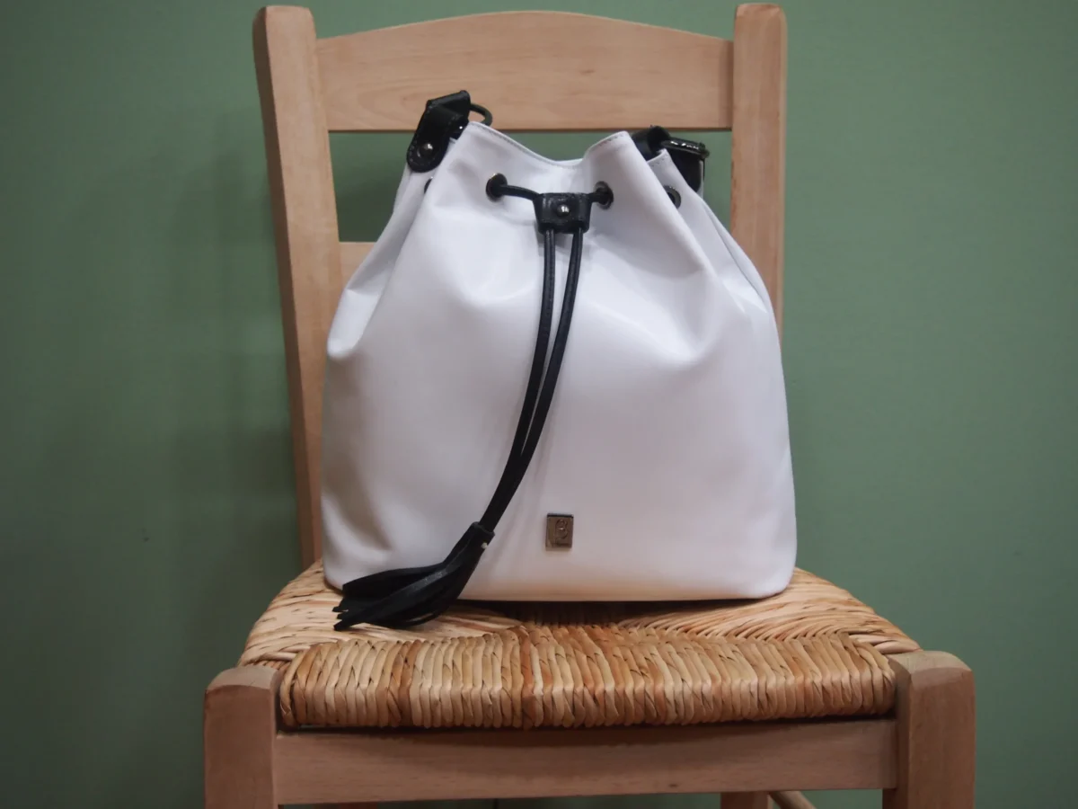 Classic Leather Bucket Bag - Image 4