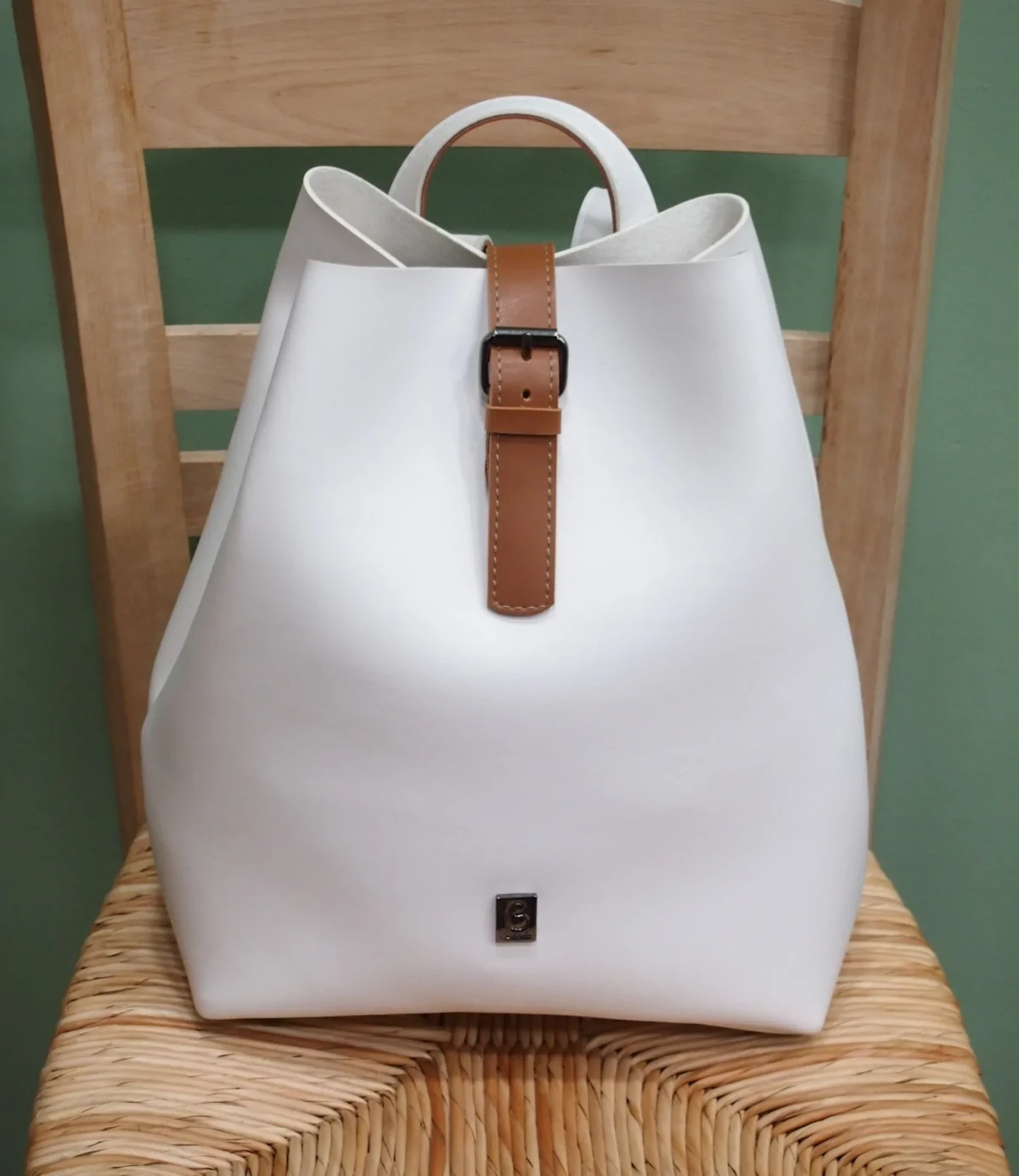 Iconic Juno Backpack - Image 11