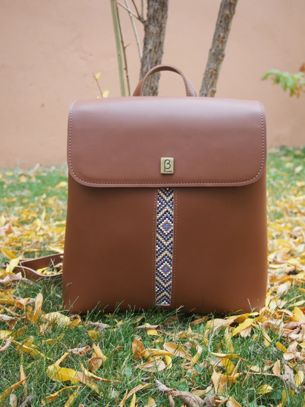 Vesta Convertible Bag - Image 2