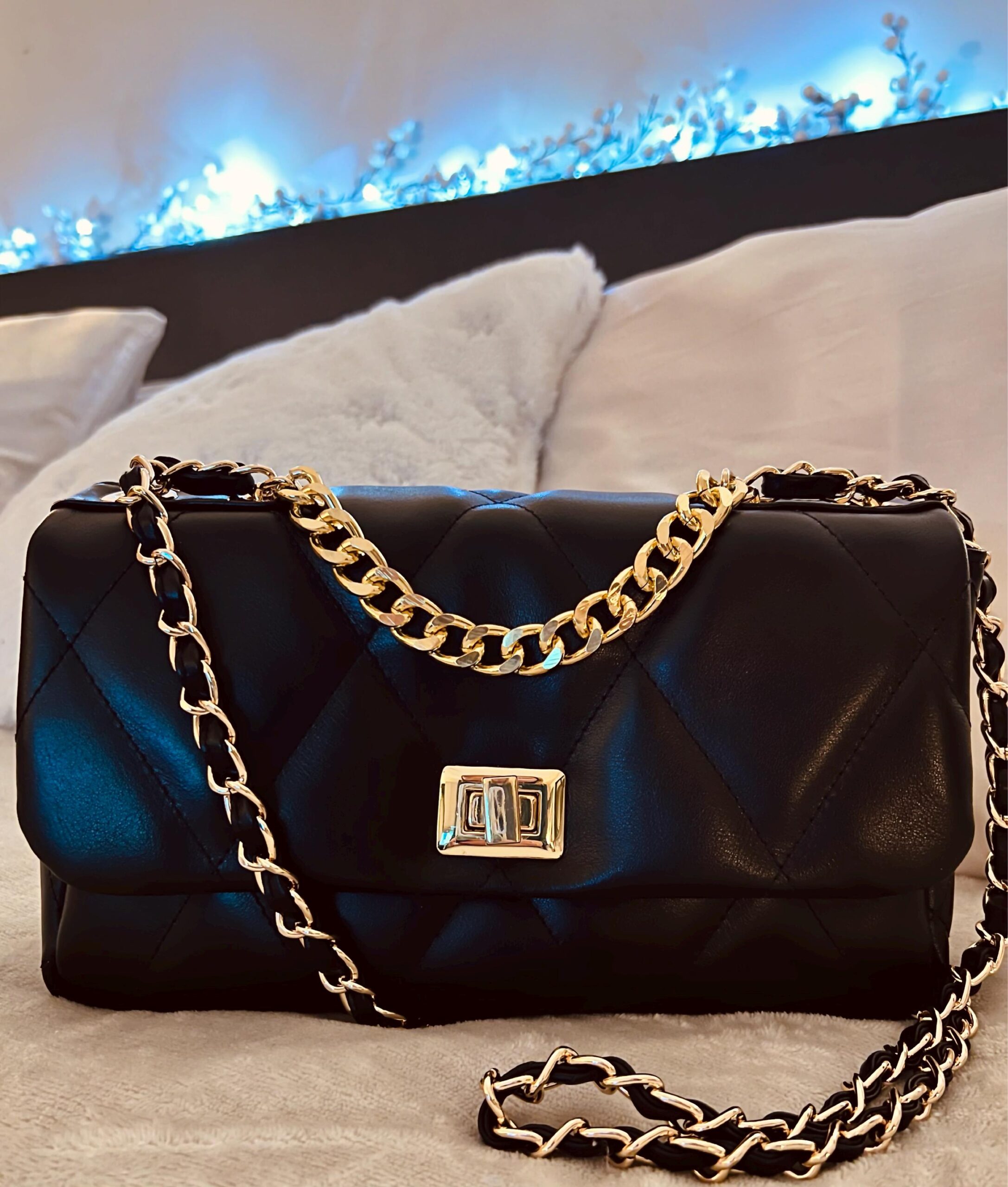 iap_fullxfull.6628809157_boizi1r5-scaled-1.jpg Medium Diamonds Genuine Leather Bag - Image 1