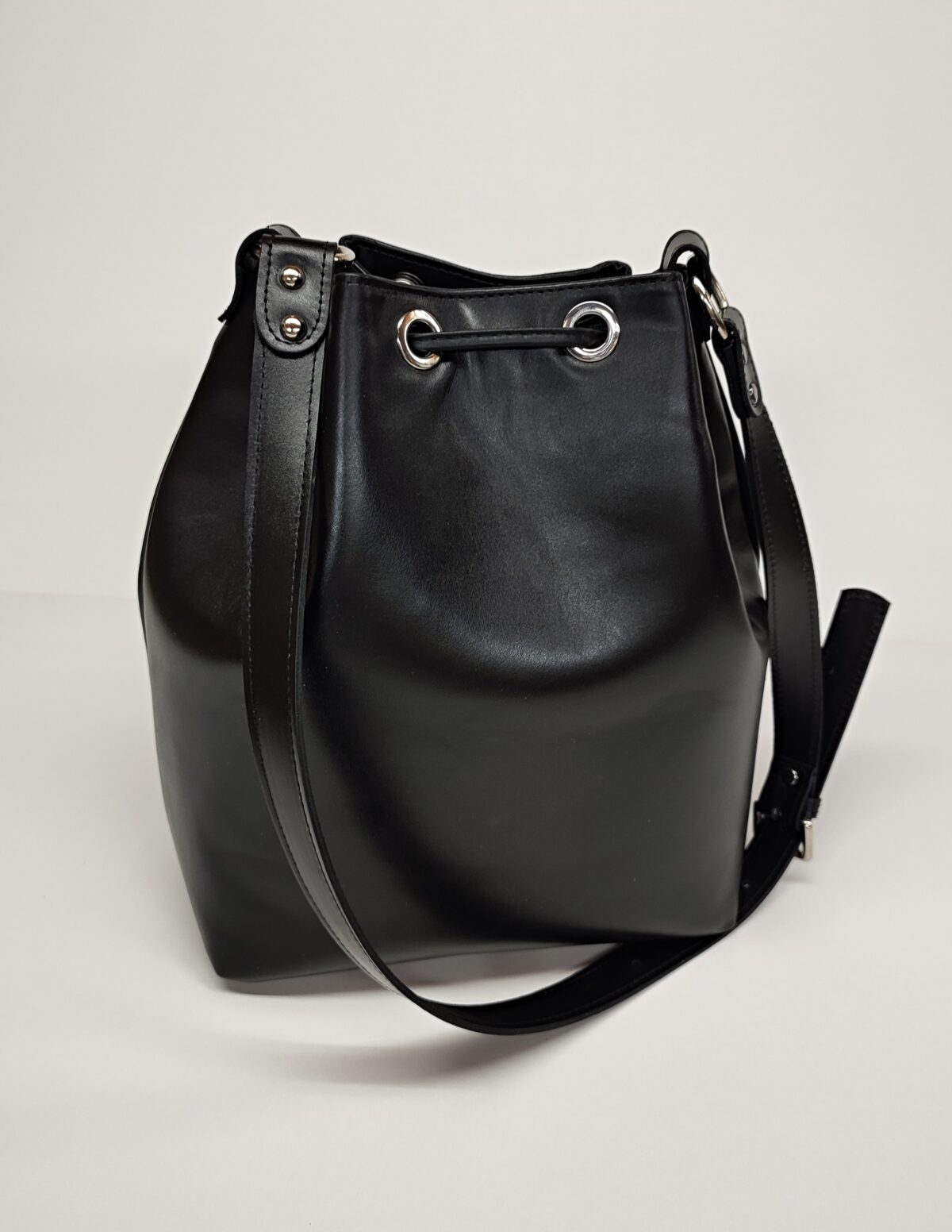 Classic Leather Bucket Bag - Image 7
