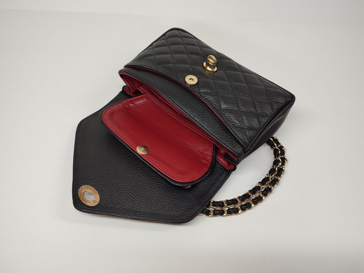 V Diamonds Caviar Leather Purse - Image 5