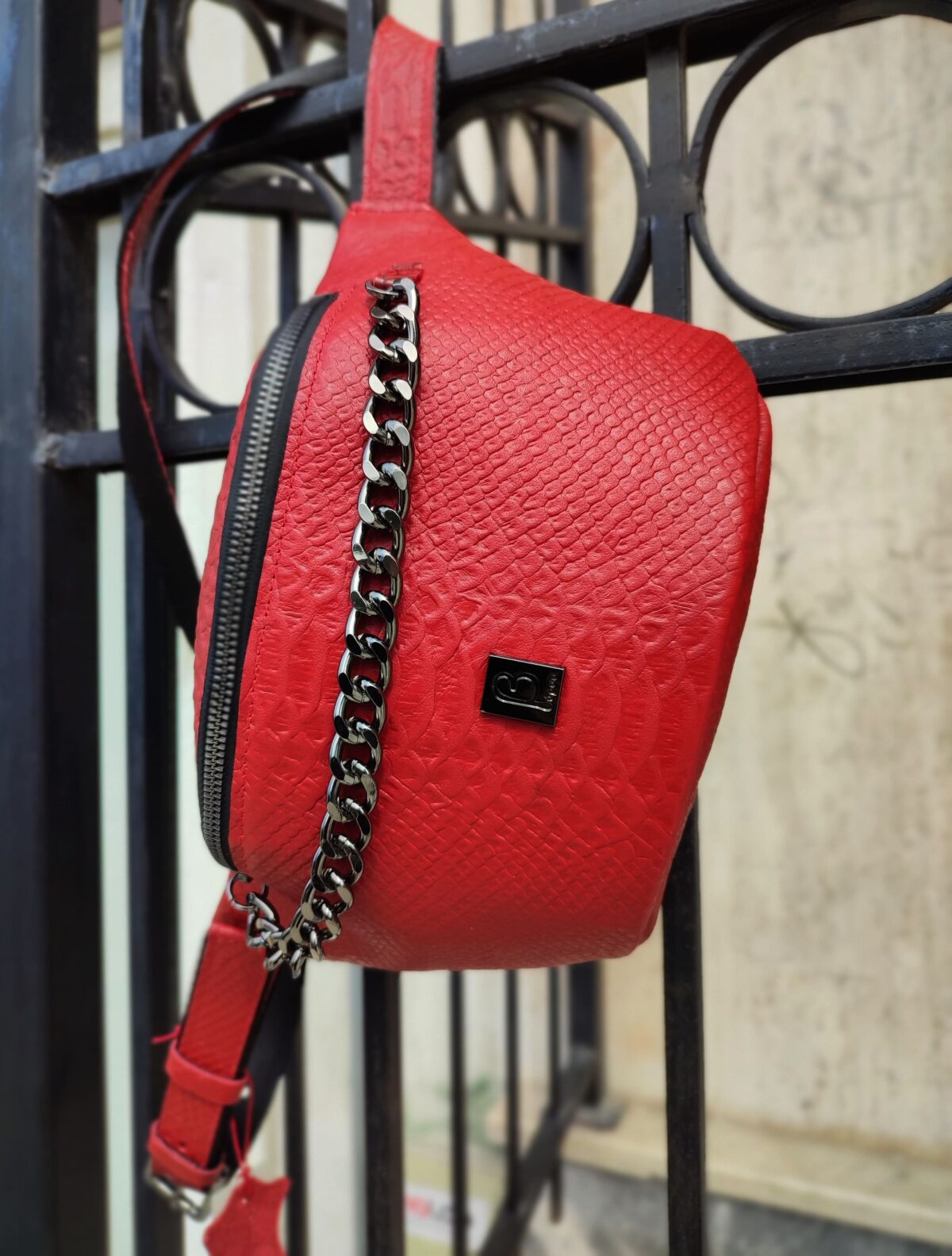Ofis Queen Belt Bag - Image 5