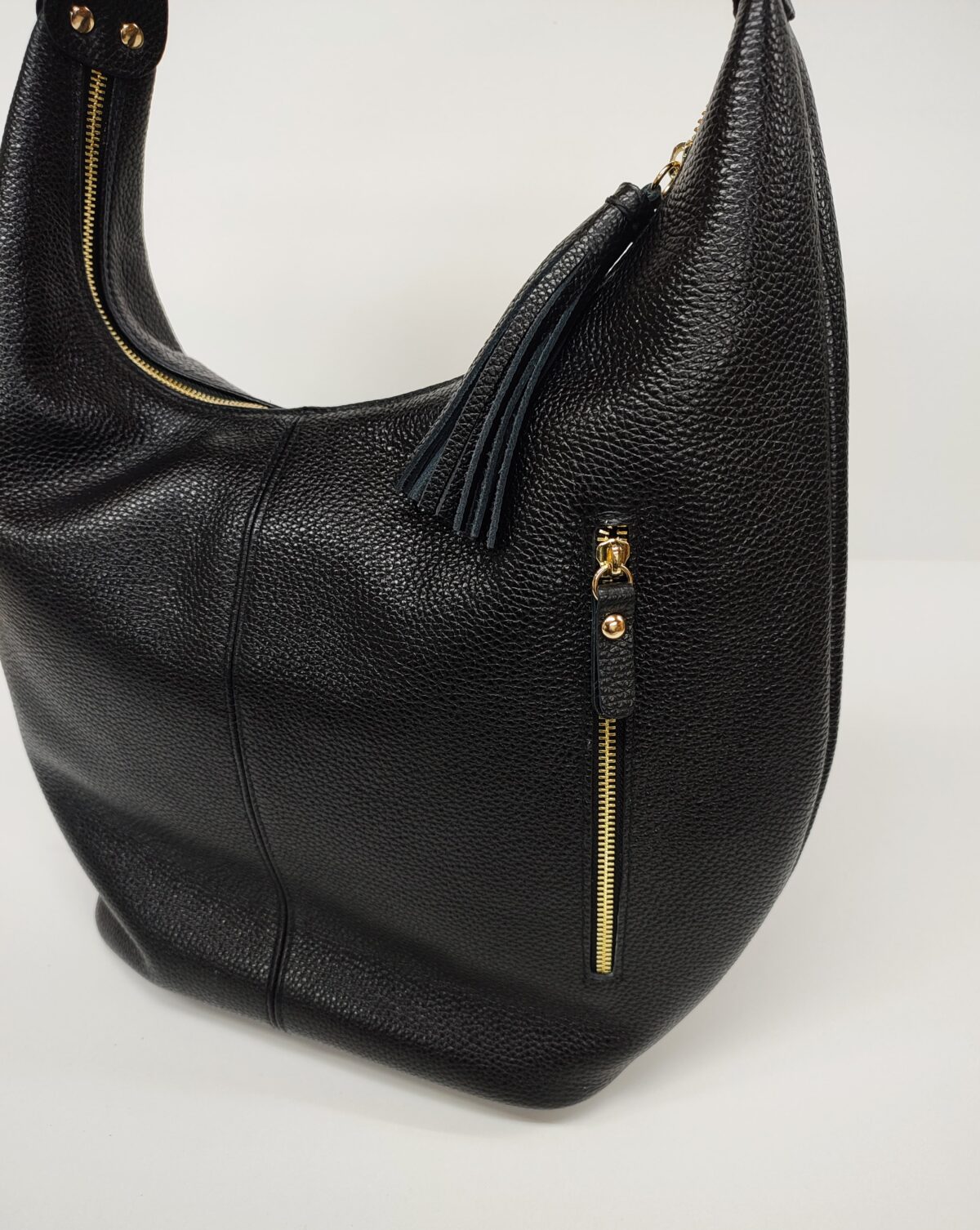 Magnificent Leather Hobo Bag - Image 9
