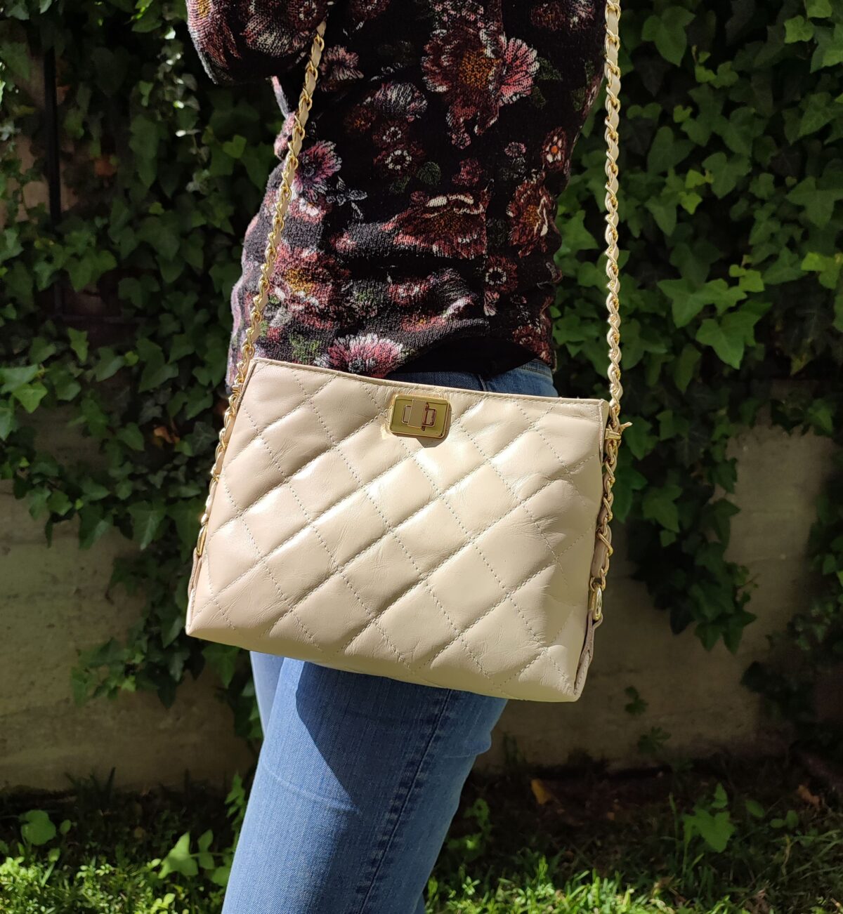 Small Diamond Purse - Image 2