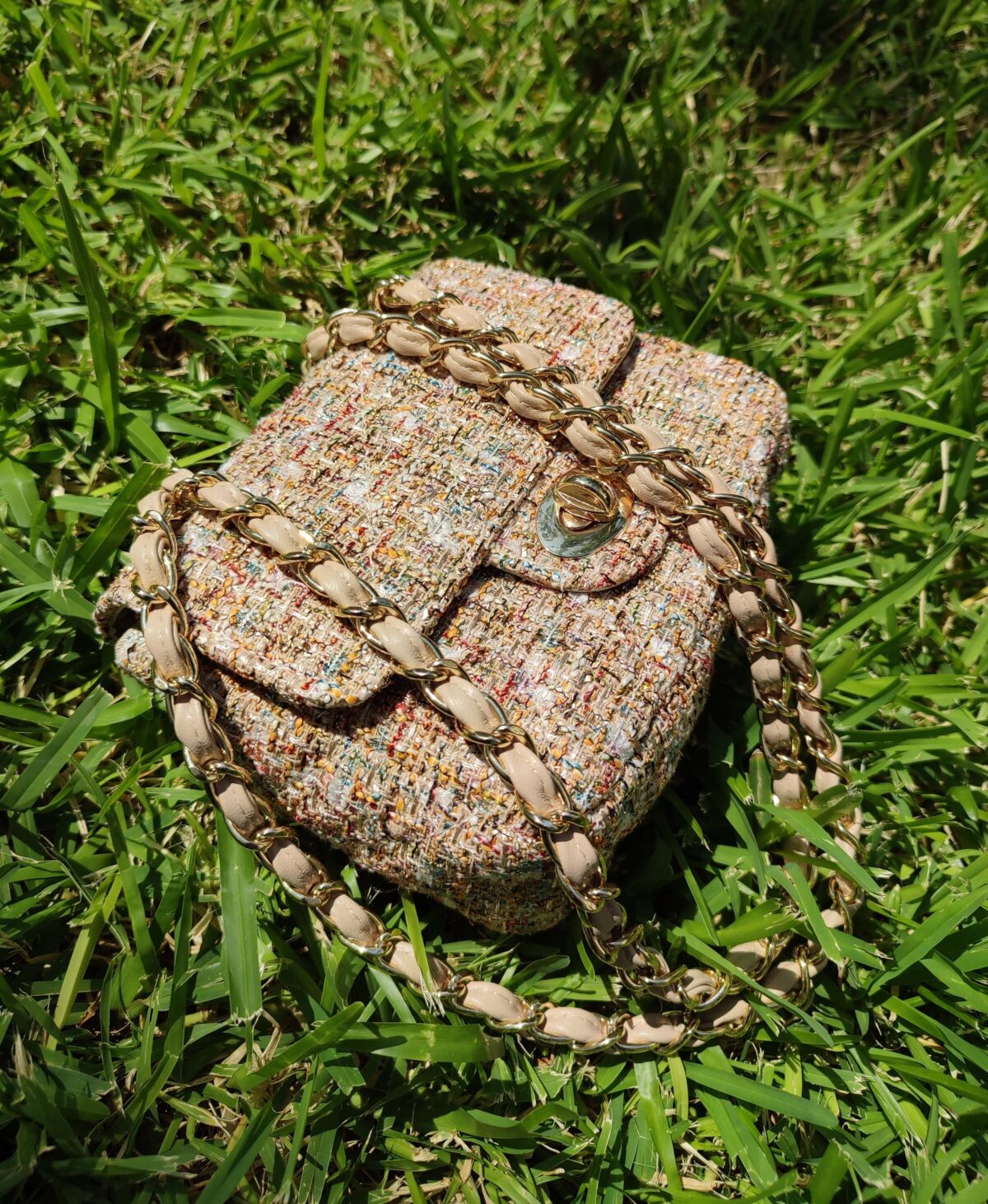 Venus Tweed Gem - Image 4