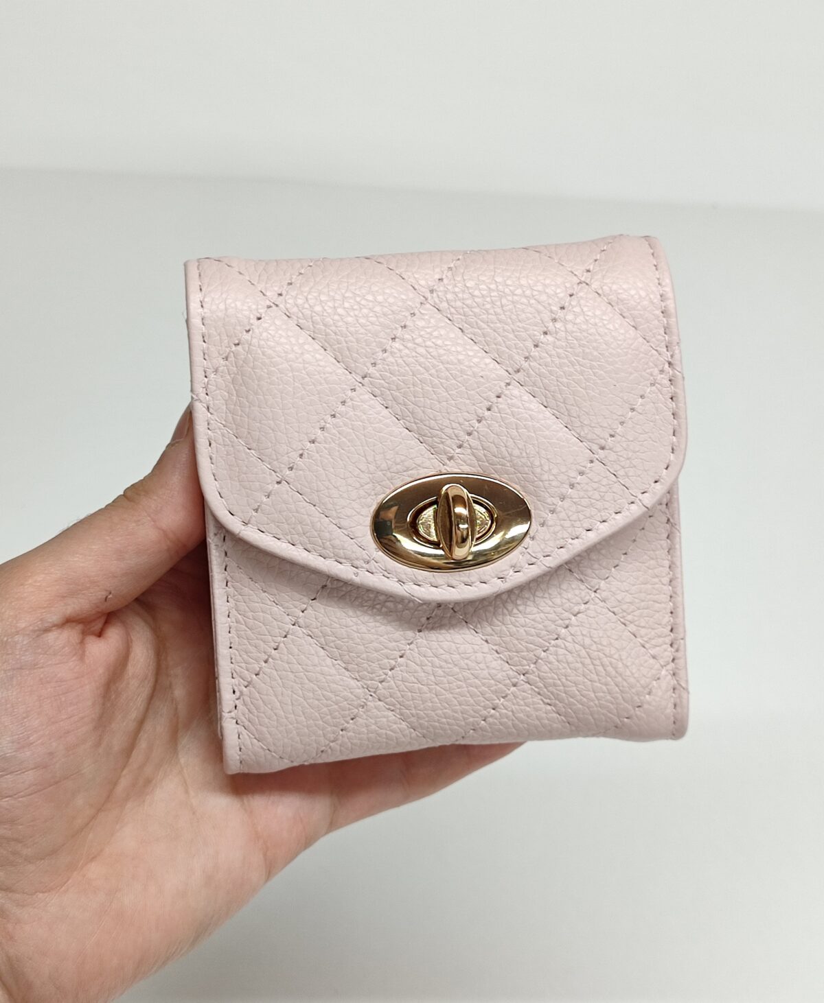 Multiple Slots Quilted Cardholder - Image 8
