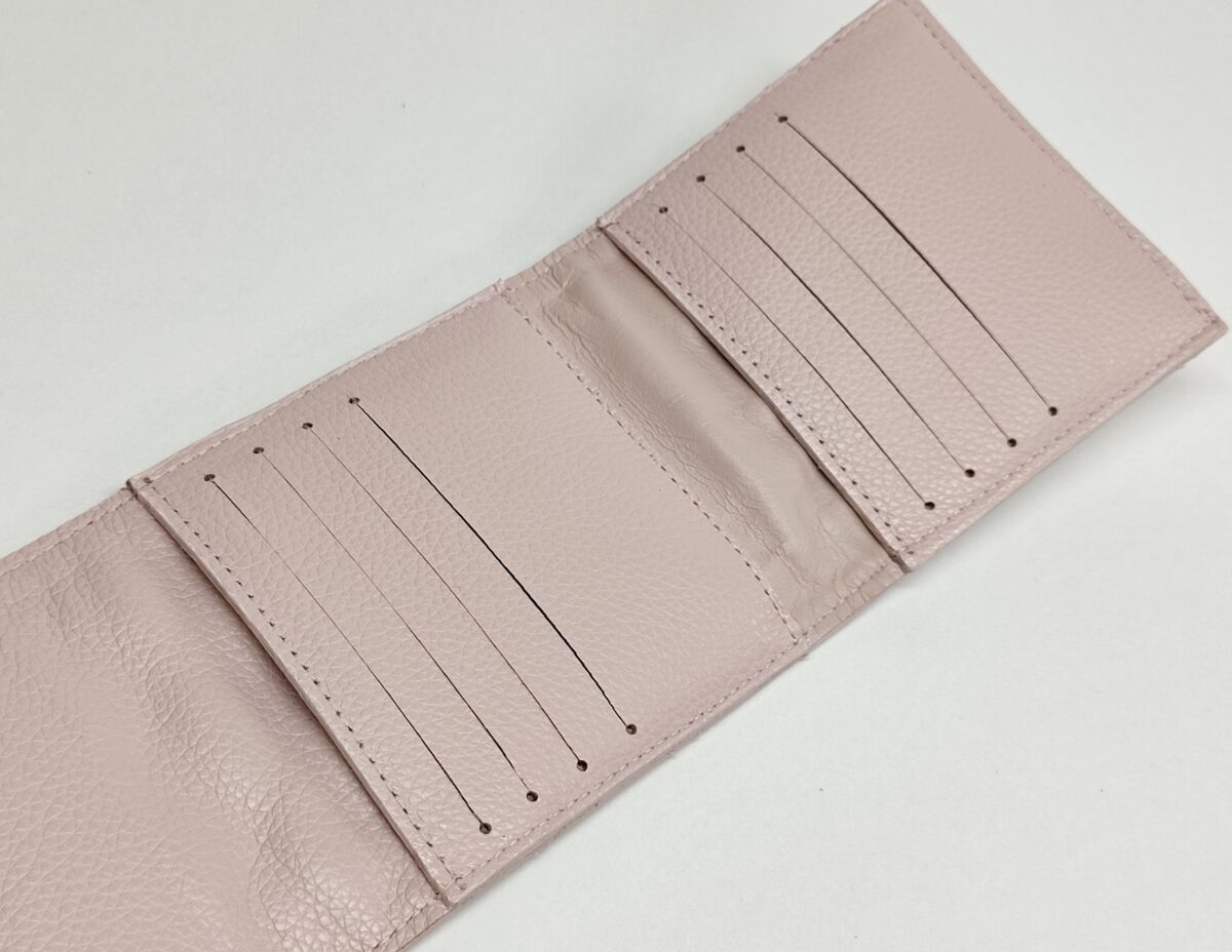 Multiple Slots Quilted Cardholder - Image 7