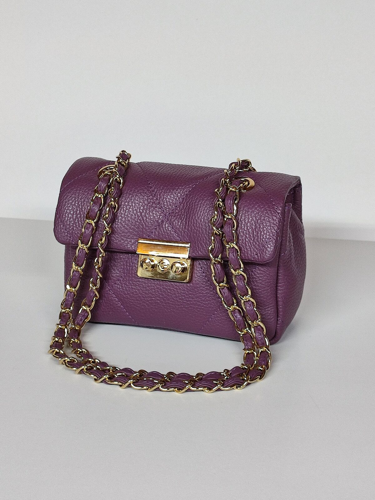 Small Boxy Grained Leather Purse - Image 2