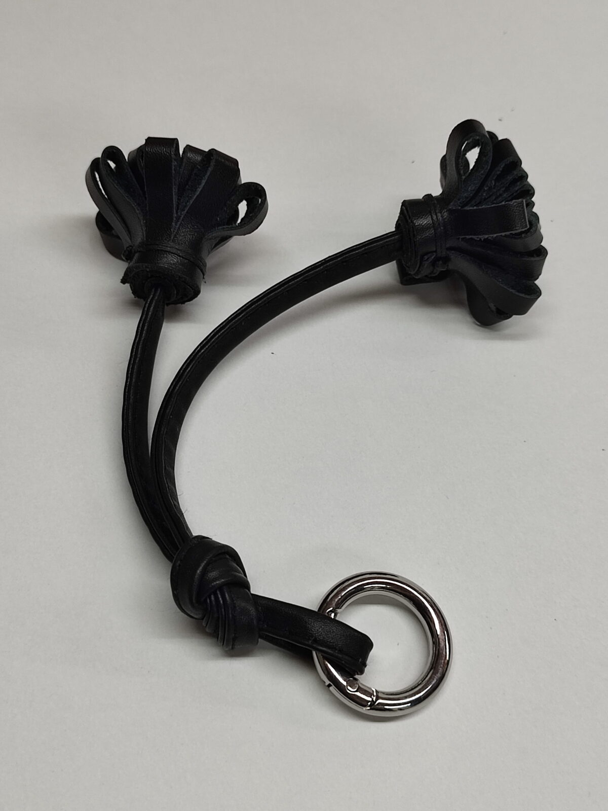 Pom-Pom Virsa Leather - Image 5