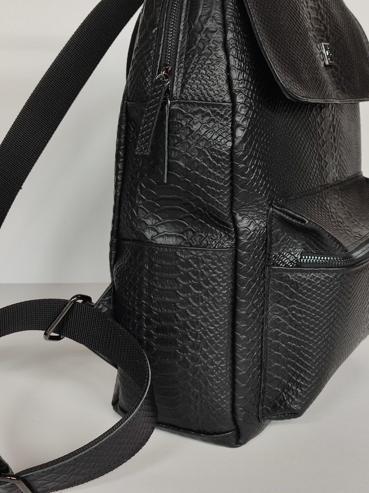 Python XL Classic Backpack - Image 4