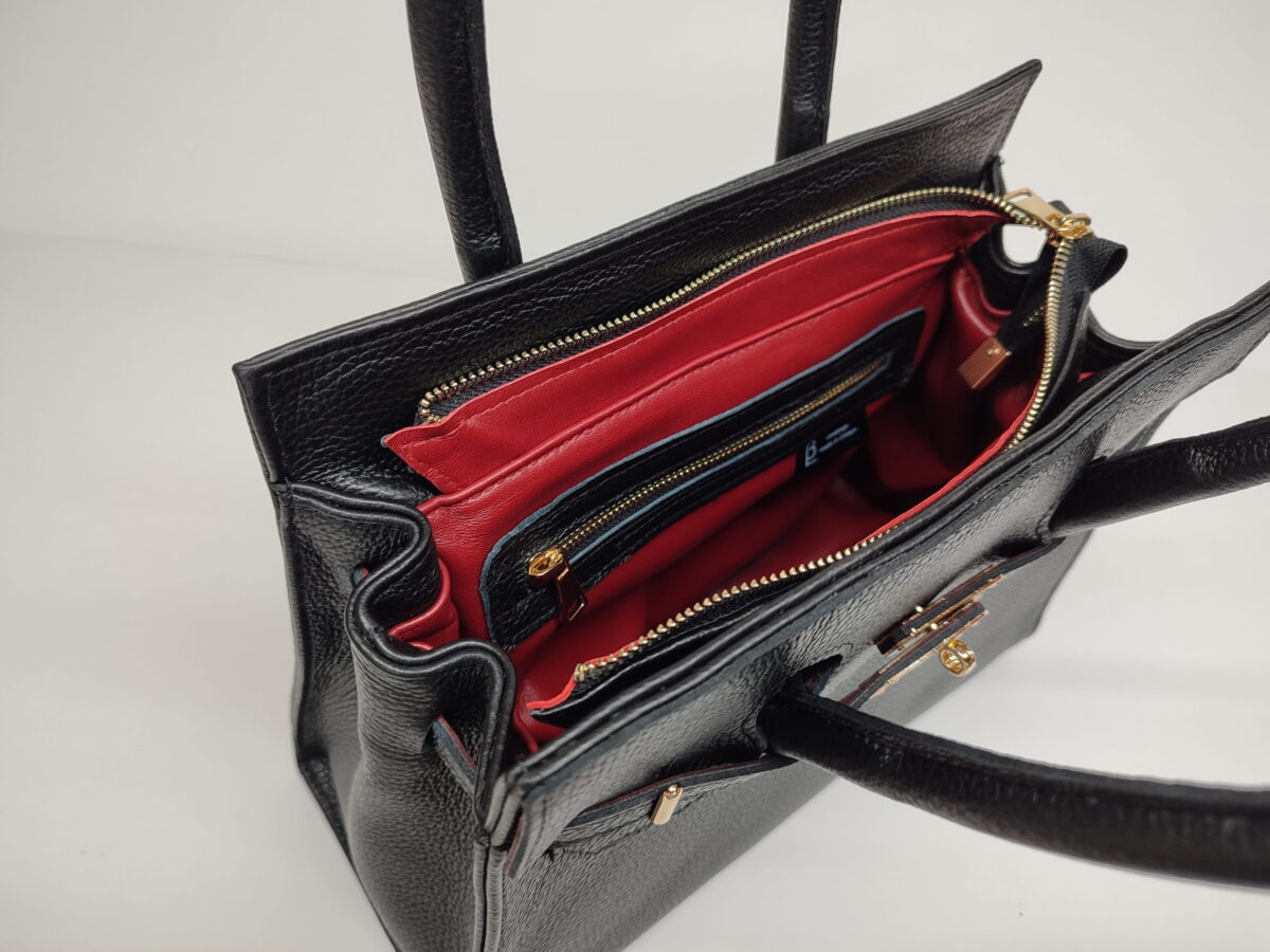 Classic Luxurious Leather Tote - Image 5