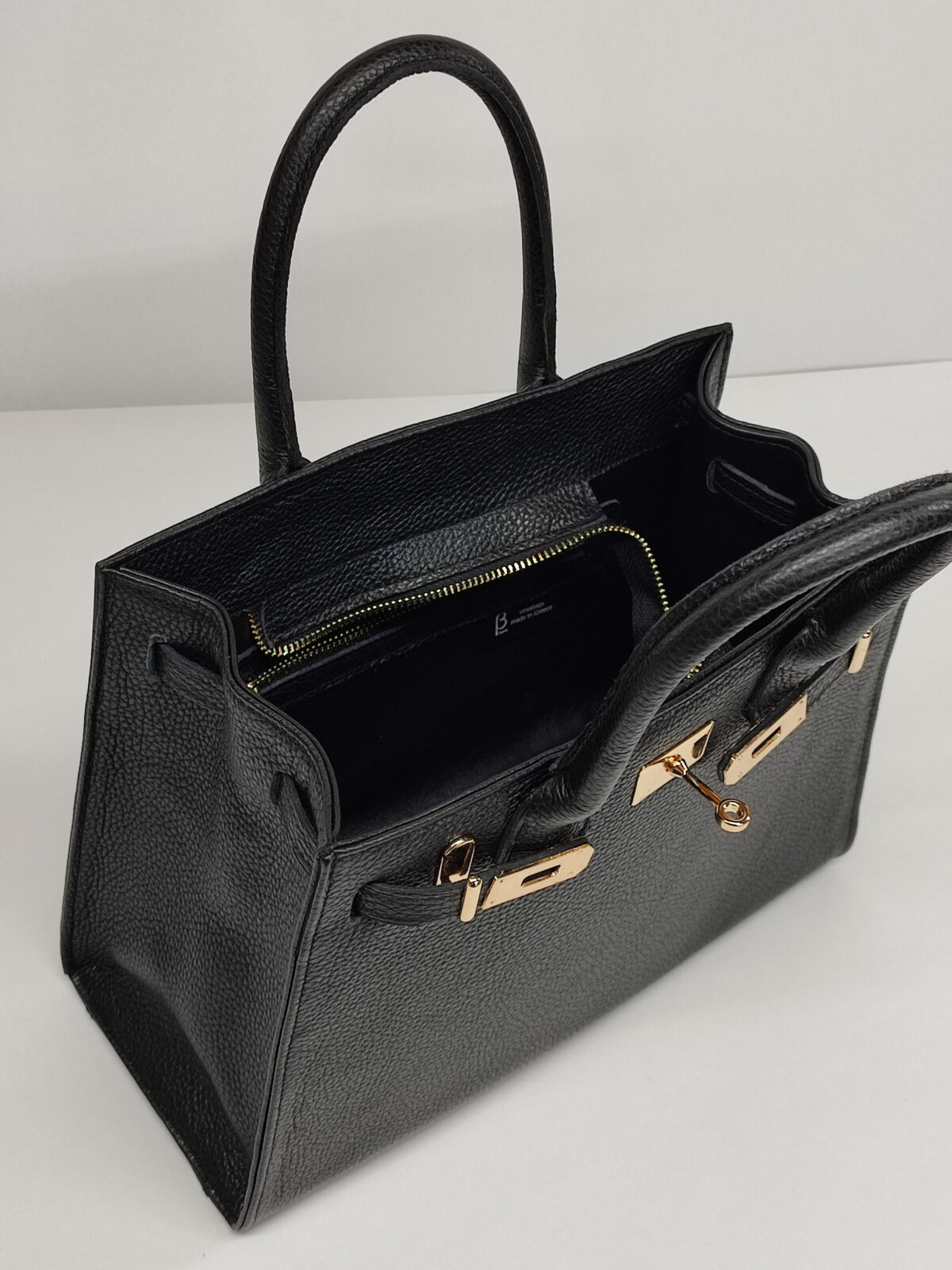 Luxurious Leather Tote - Image 6