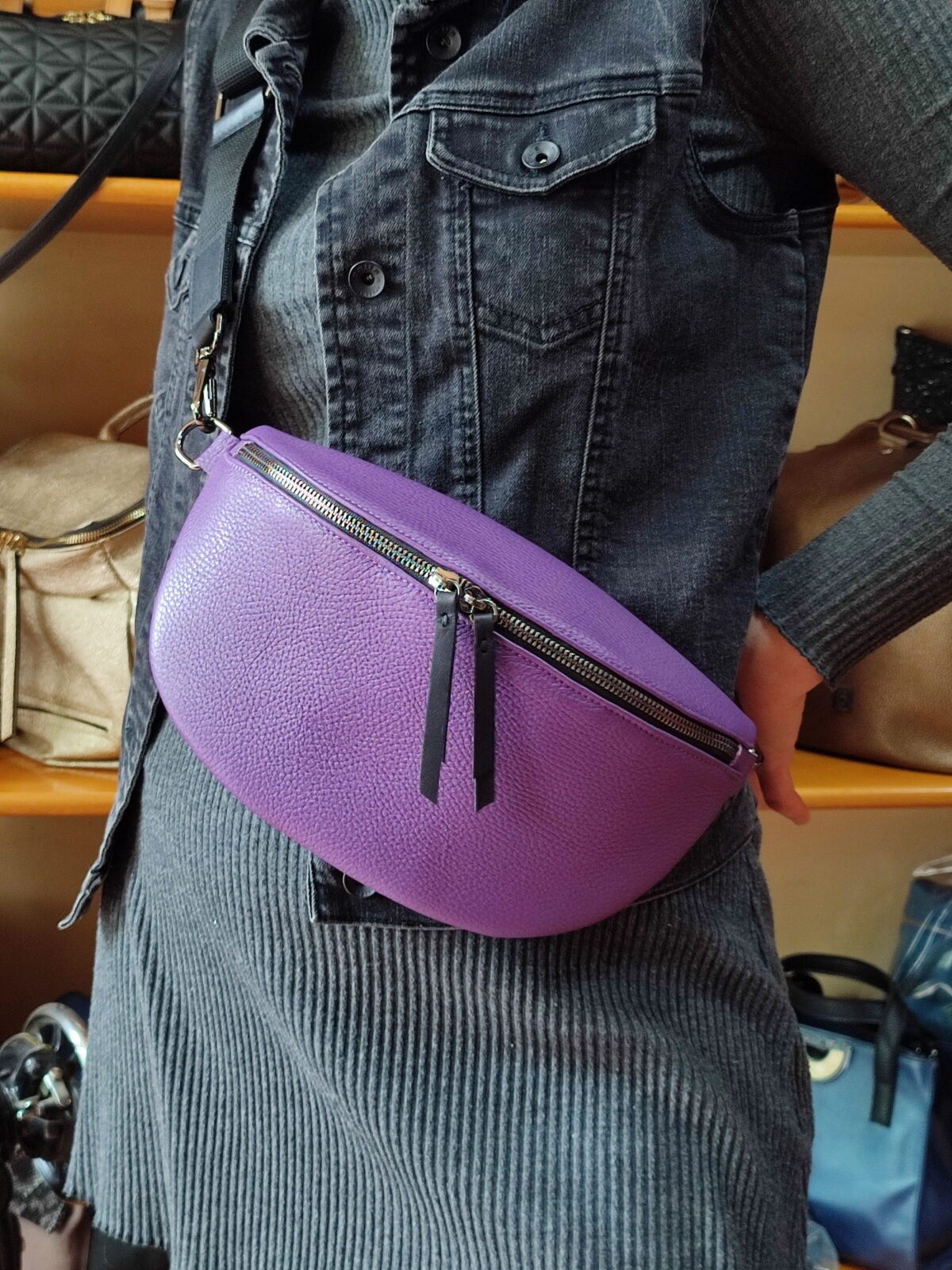 Classic Grained Leather Festival Bag - Image 3